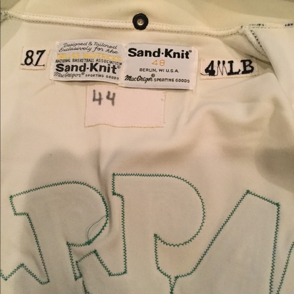 Official classic Dallas Mavericks warm up top - Picture 3 of 4